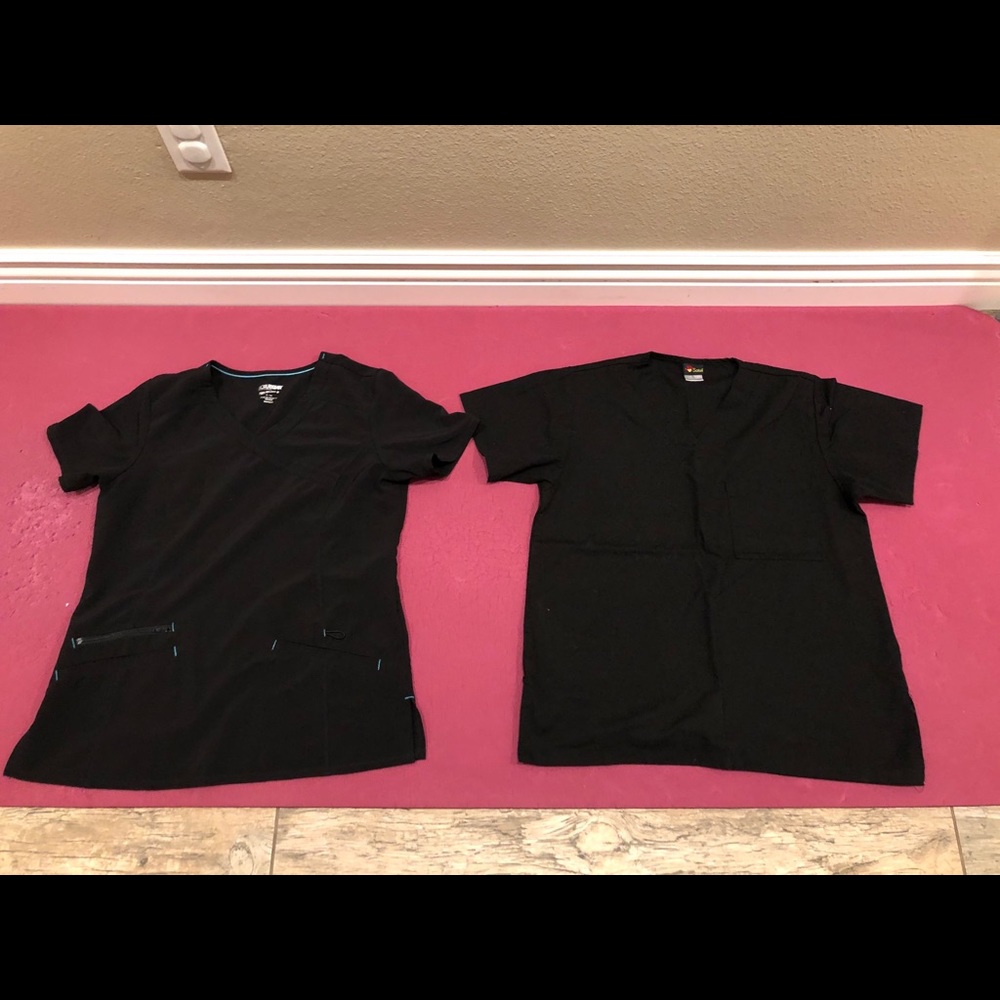 2 women scrubs